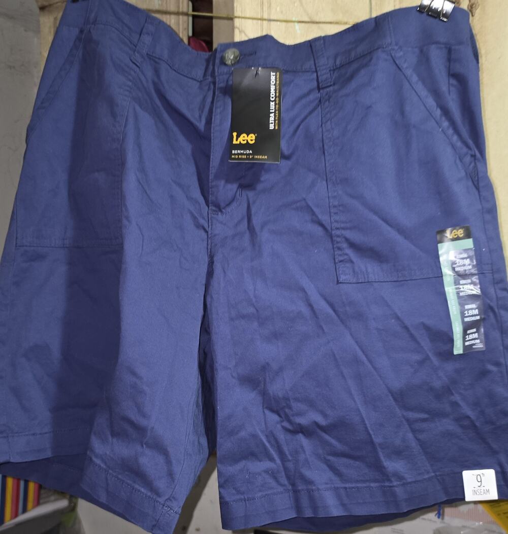 Lee Ultra Lux Comfort Bermuda Mid Rise 9" Inseam 18M Navy Blue Shorts NWT